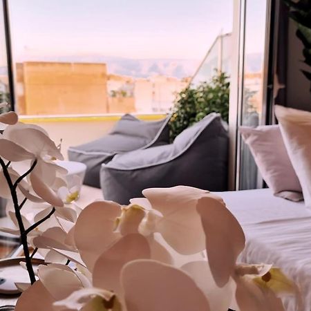 شقة Heated Plunge Pool & Firepit Acropolis Penthouse أثينا المظهر الخارجي الصورة