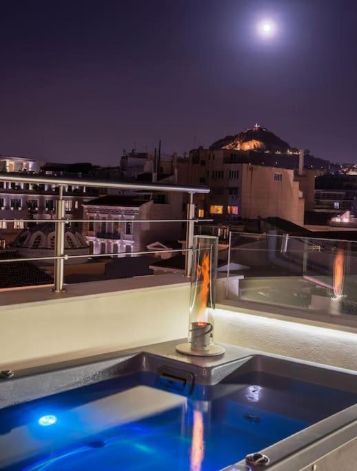 شقة Heated Plunge Pool & Firepit Acropolis Penthouse أثينا المظهر الخارجي الصورة